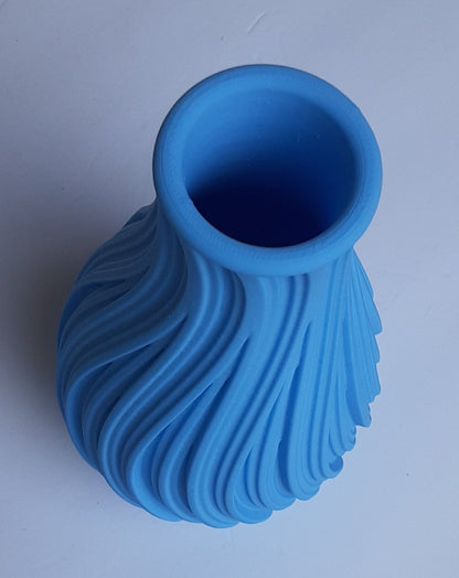 Swirl Ribbed Vase