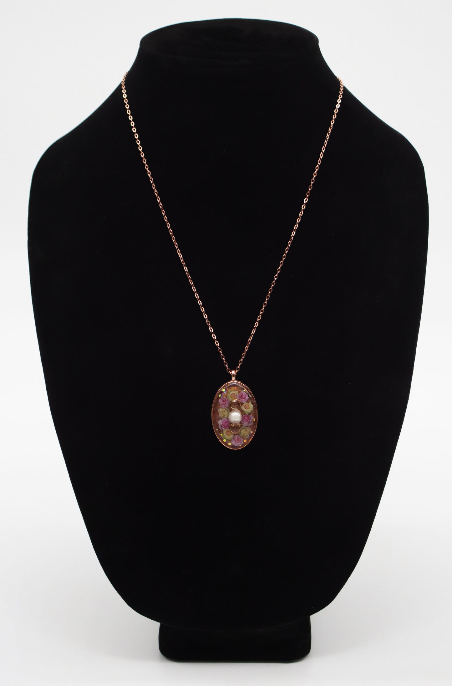 Rose Gold Oval Pearl & Wood Flower Resin Necklace