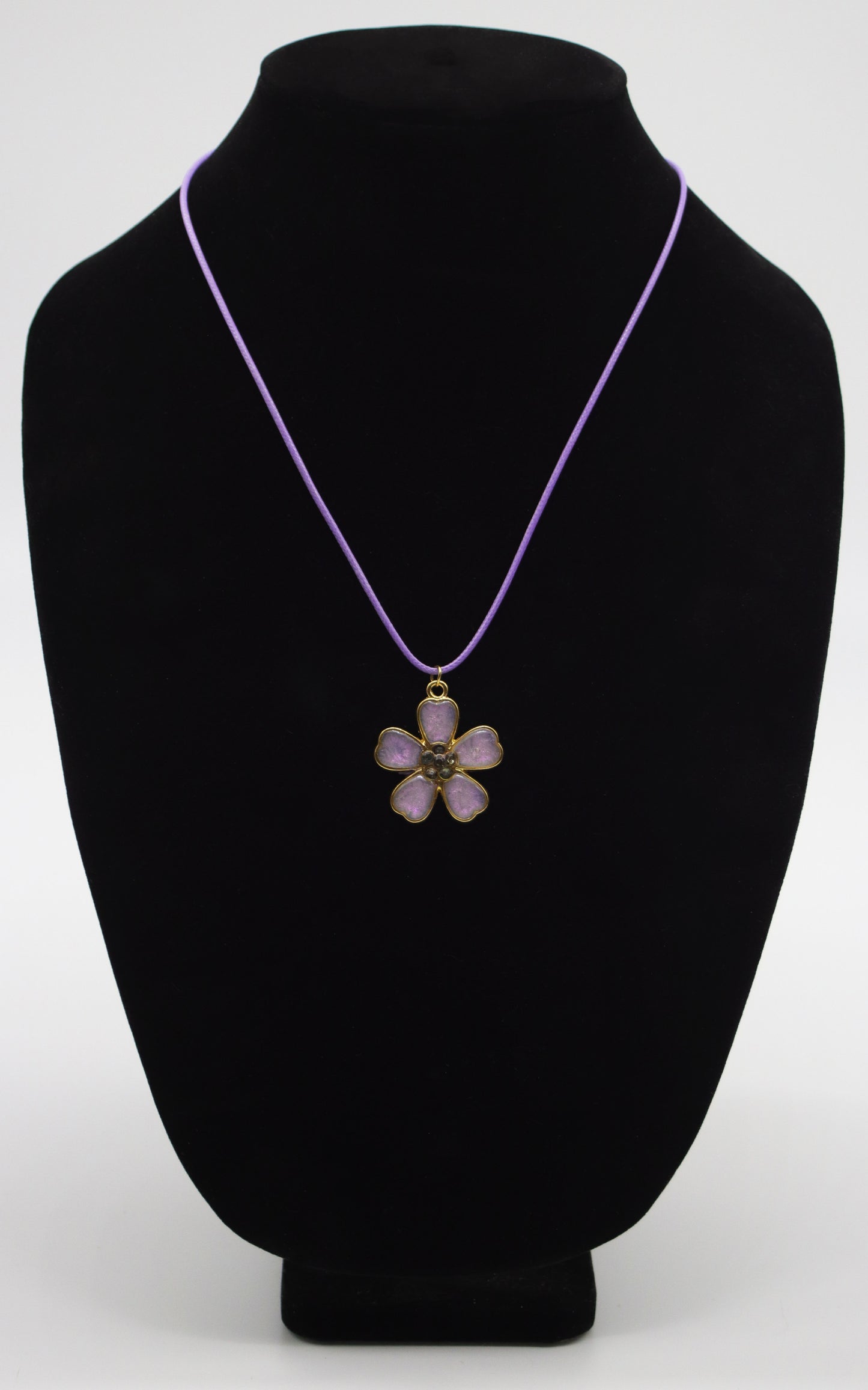 Gold Five-Petal Lavender Resin Flower Necklace